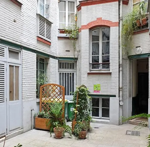 Apartment Bac St. Germain Paris